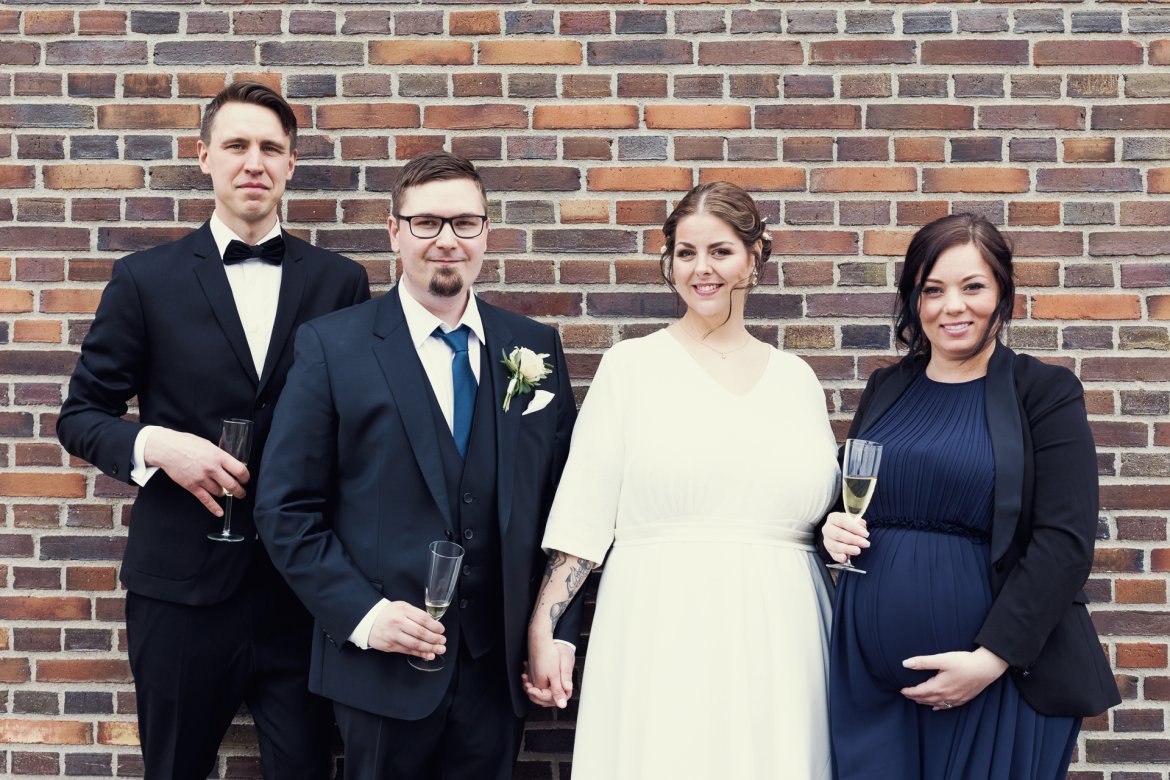 Min fina bästa vän Therese var Maid of honor (strålande vacker och höggravid) och Erics underbara barndomsvän Axel agerade ståtlig Best man. Tack för allt <3